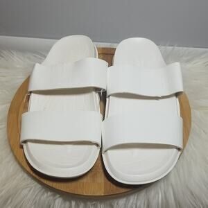 NWT Cool Planet By Steve Madden Libraa White Pool Slide Sandals